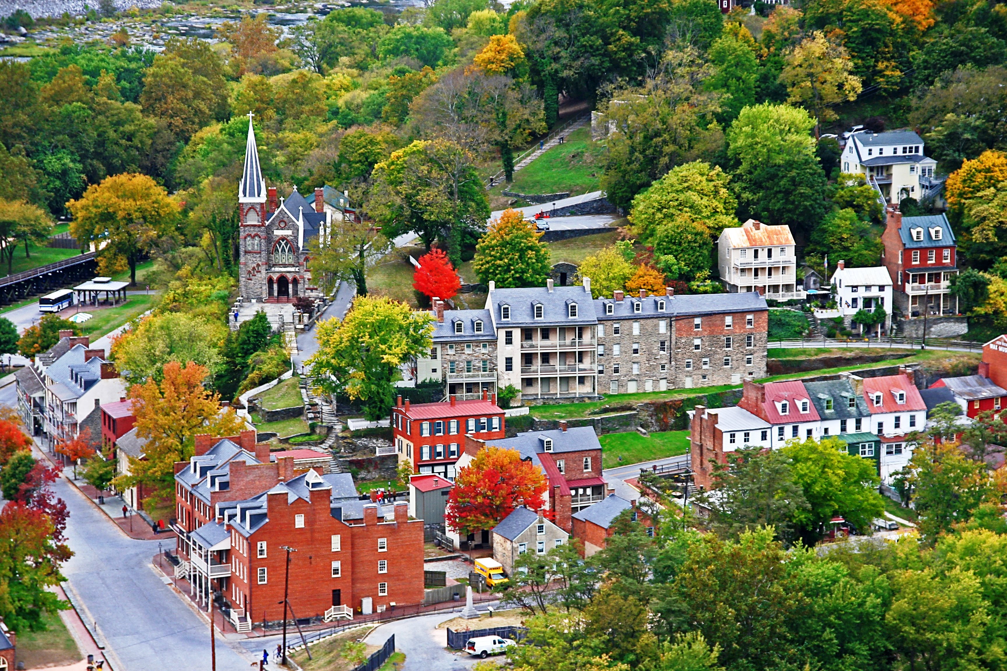 Adventurous Fall Getaways from Towson Towson Economy Auto Rental